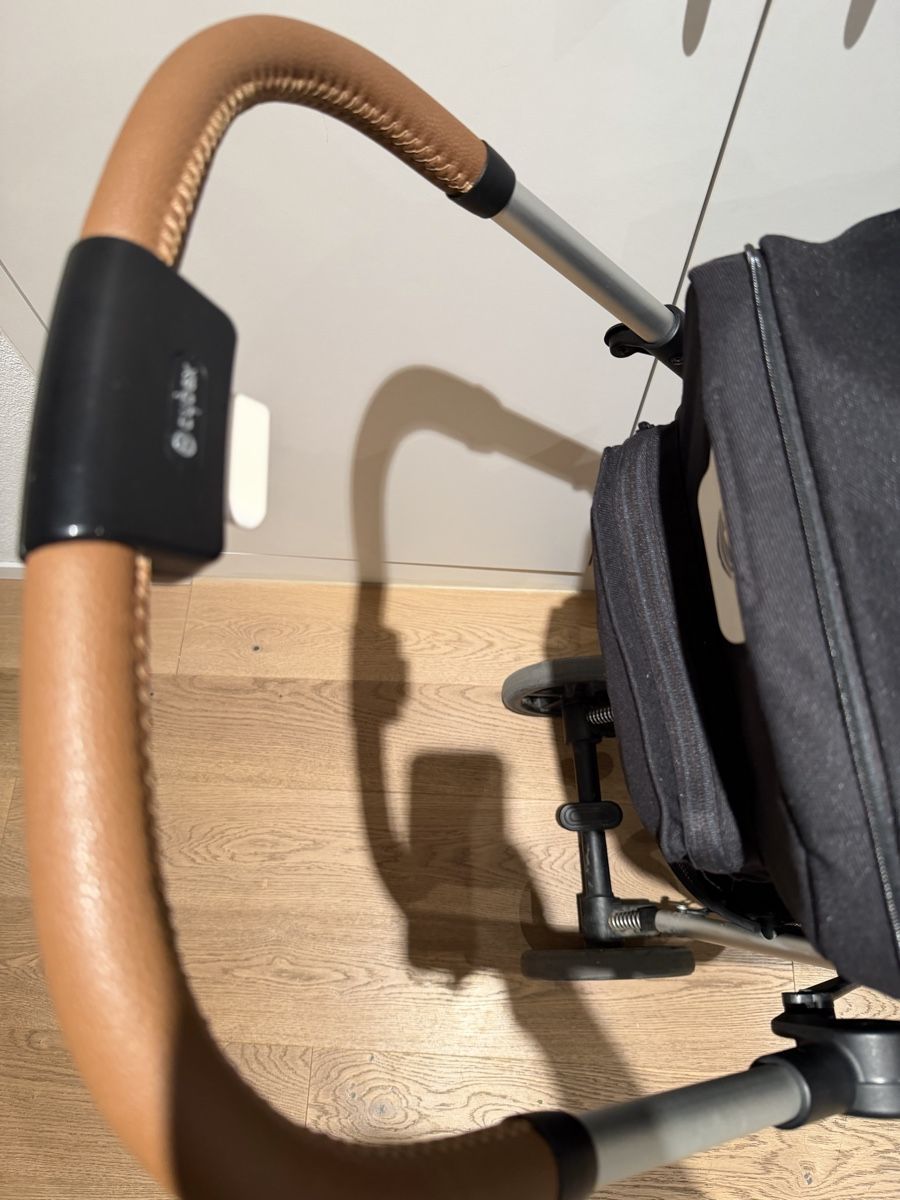 Cybex Carrozzine: Cybex Eezy S Twist Buggy schwarz – Difettoso da Küsnacht ZH venduto da ToddyGinger 5