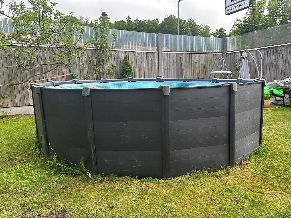 Piscine: Intex Pool Graphite Gray Panel 478 x 124 cm Rund – Usato da Dietikon venduto da MarcelBem 3