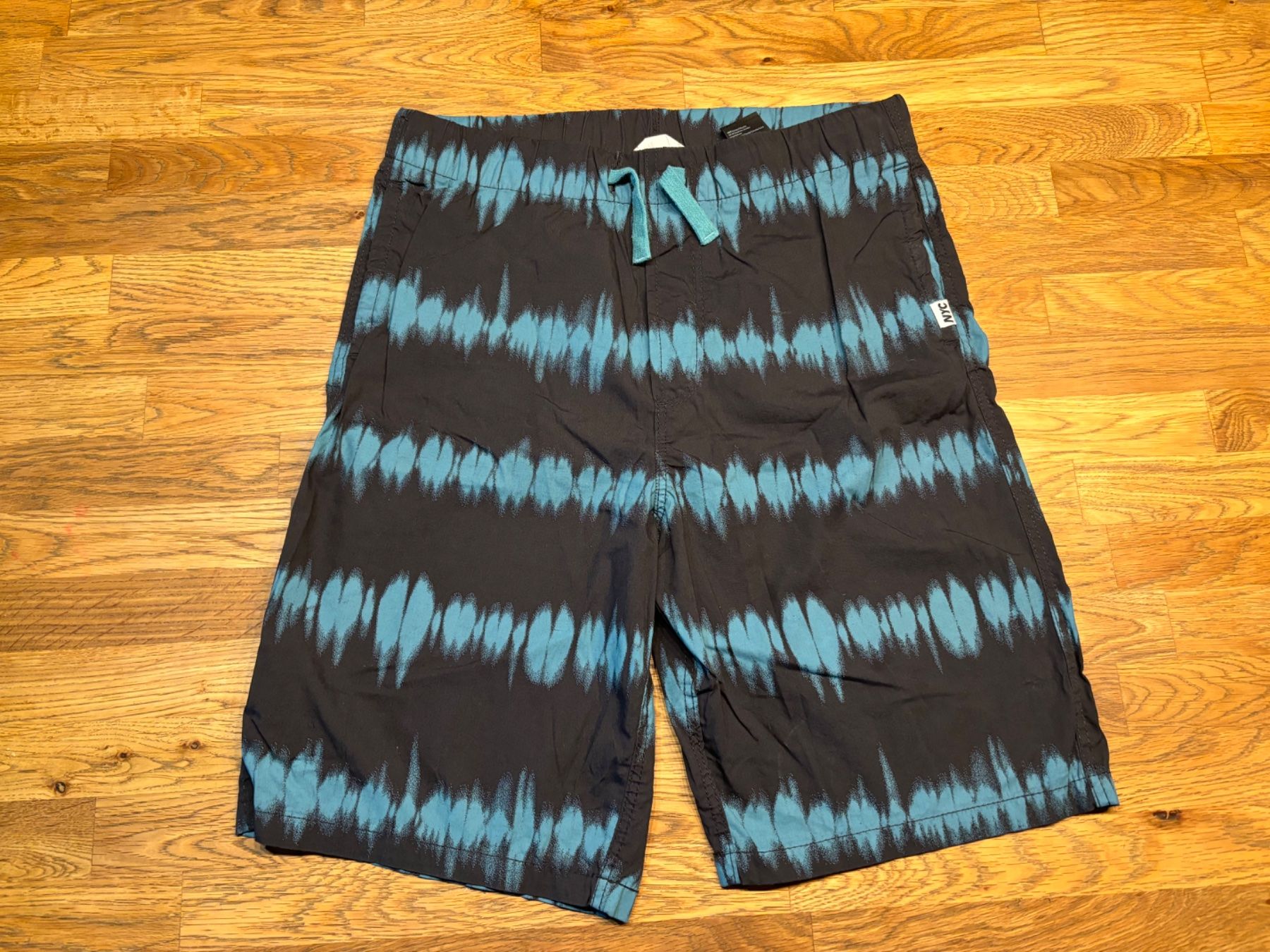H&M Pantaloni: Neue H&M Shorts Gr.158-164 – Nuovo (secondo la descrizione) da Oberdorf SO venduto da sa-na