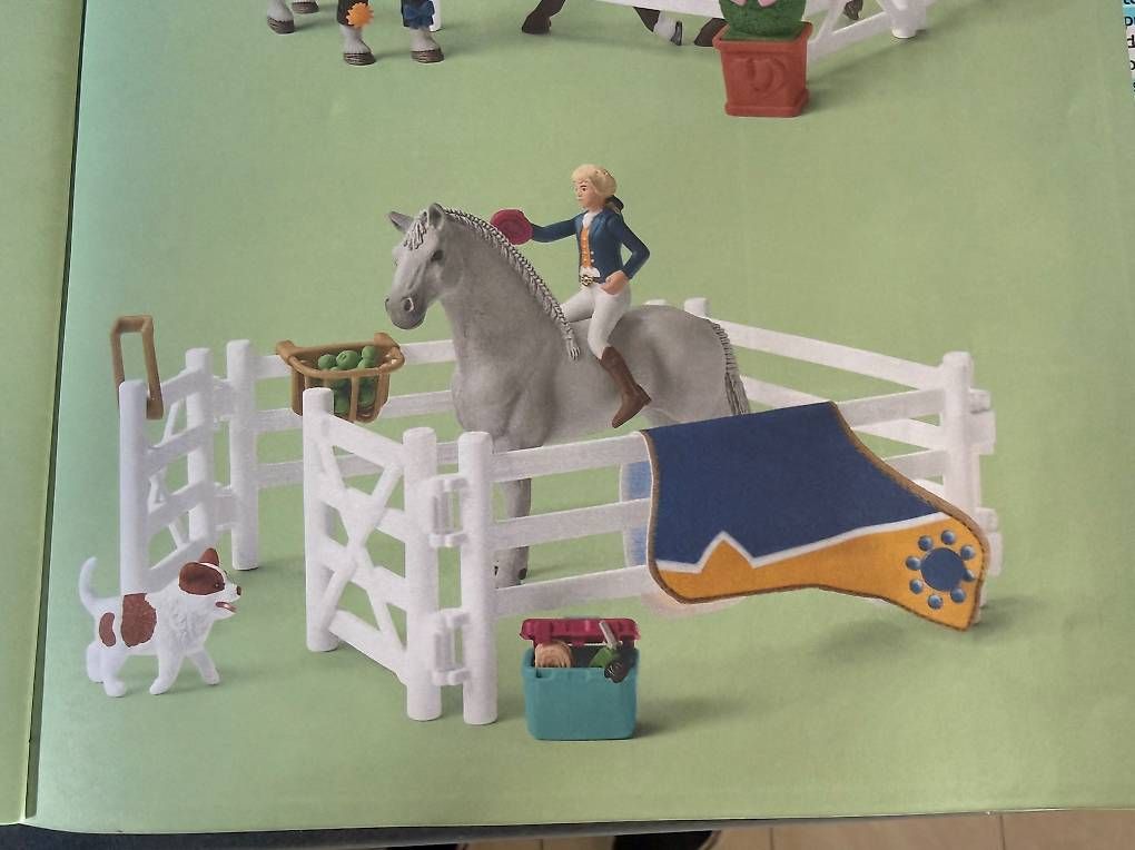 Schleich Giocattoli: Schleich Grosse Pferdeshow 42466 – Usato da Kefikon ZH venduto da Haligali81 3