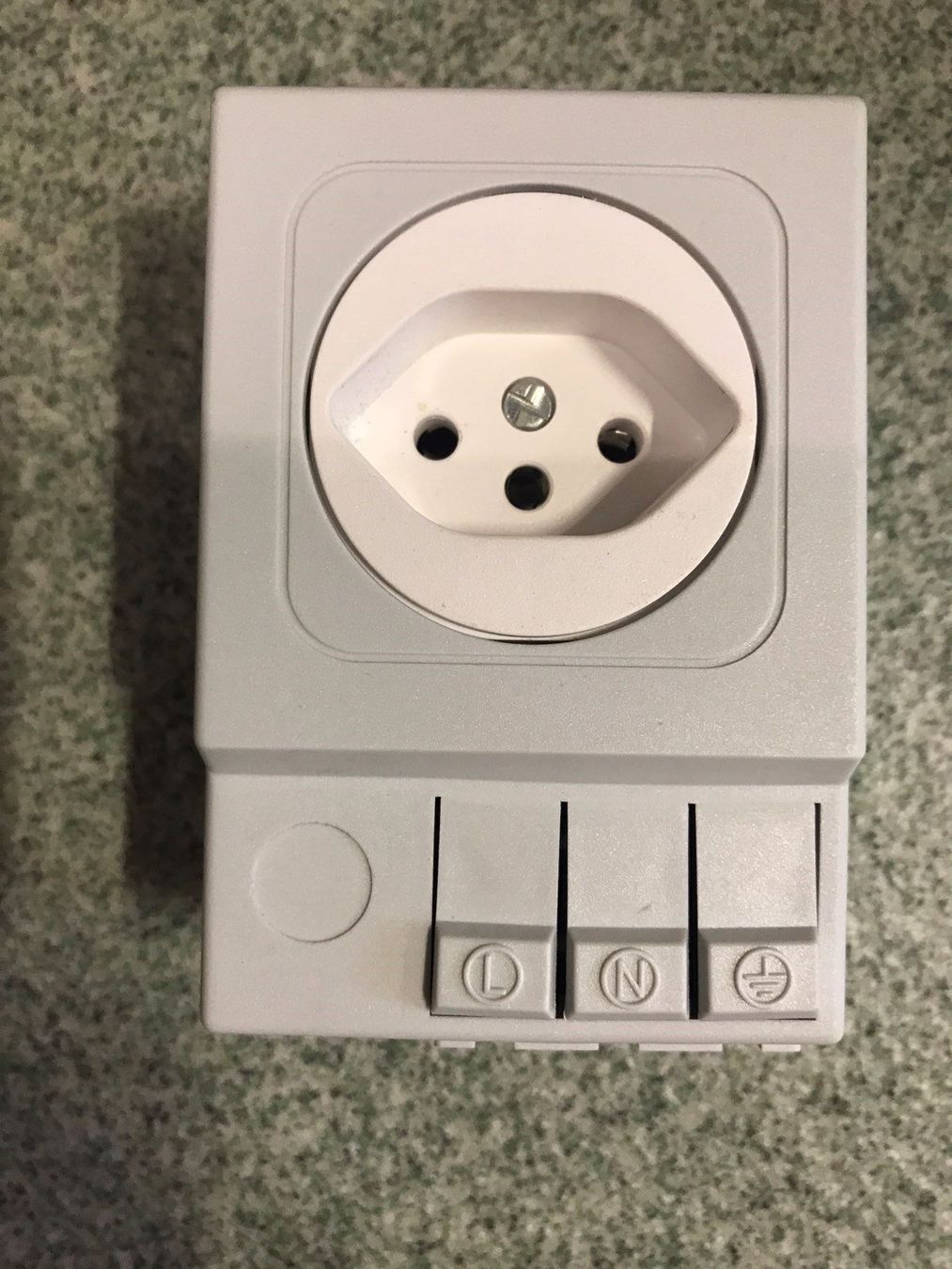 Sonstiges Elektromaterial: Prise t13 pour armoire électrique din – Neu (gemäss Beschreibung) aus Neuchâtel von Palmer04