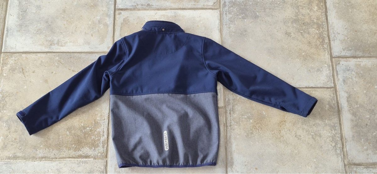 Giacche: Softshelljacke Grösse 134/140 von Tchibo – Usato da Steinmaur venduto da Poleni 1