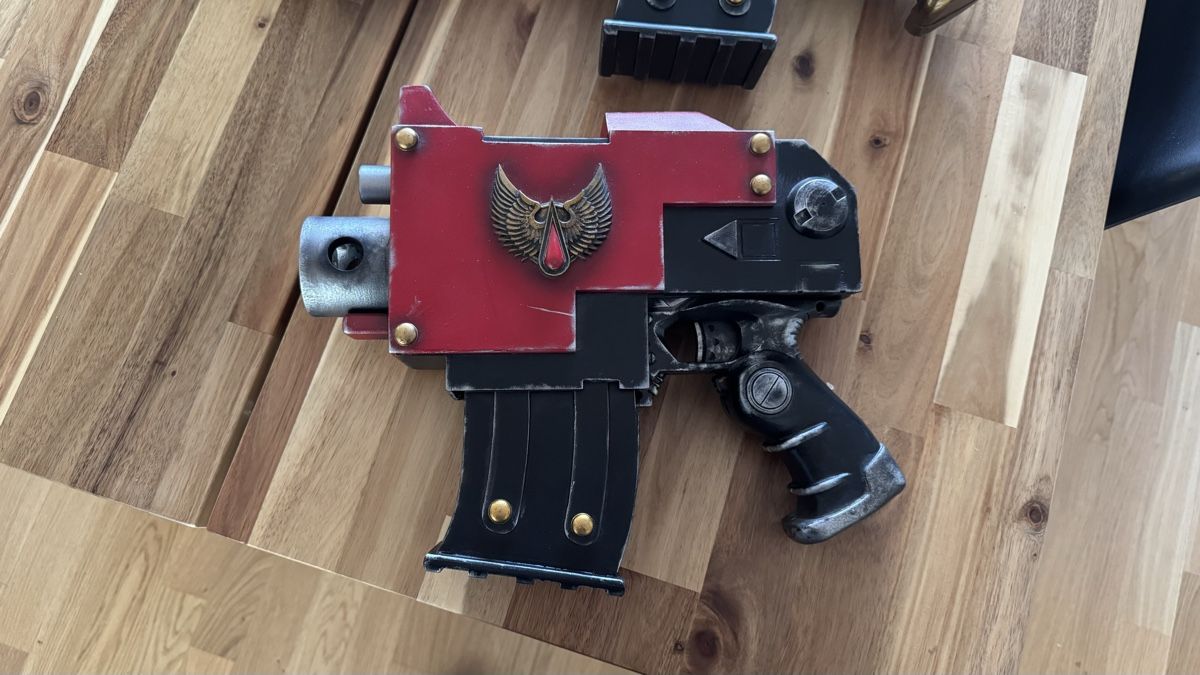 Nerf Giocattoli: Warhammer 40K - Bolt Pistol, Bloodangels – Nuovo (secondo la descrizione) da Niederbipp venduto da Irusvirus