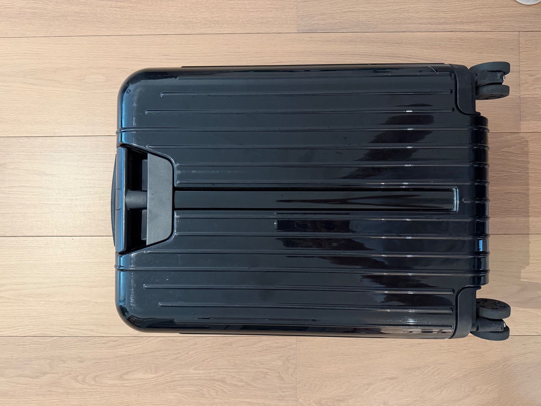 Taschen: Rimowa Essential Lite Cabin Black – Gebraucht aus Zürich von Filo_B 2