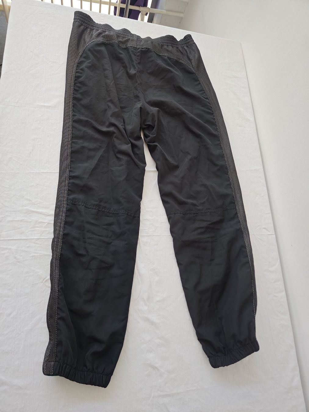 Erima Pantaloni: Erima Trainingshose schwarz, Gr. M – Usato da Zürich venduto da jan_dwt5 1