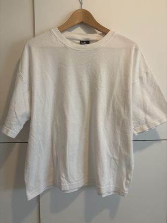 T-shirt Pull&Bear blanc coupe oversize taille L
