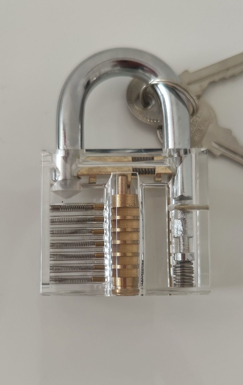 Lucchetti: Durchsichtiges Lockpicking-Übungsschloss NEUE – Nuovo e nell'imballaggio originale da Zürich venduto da skylan