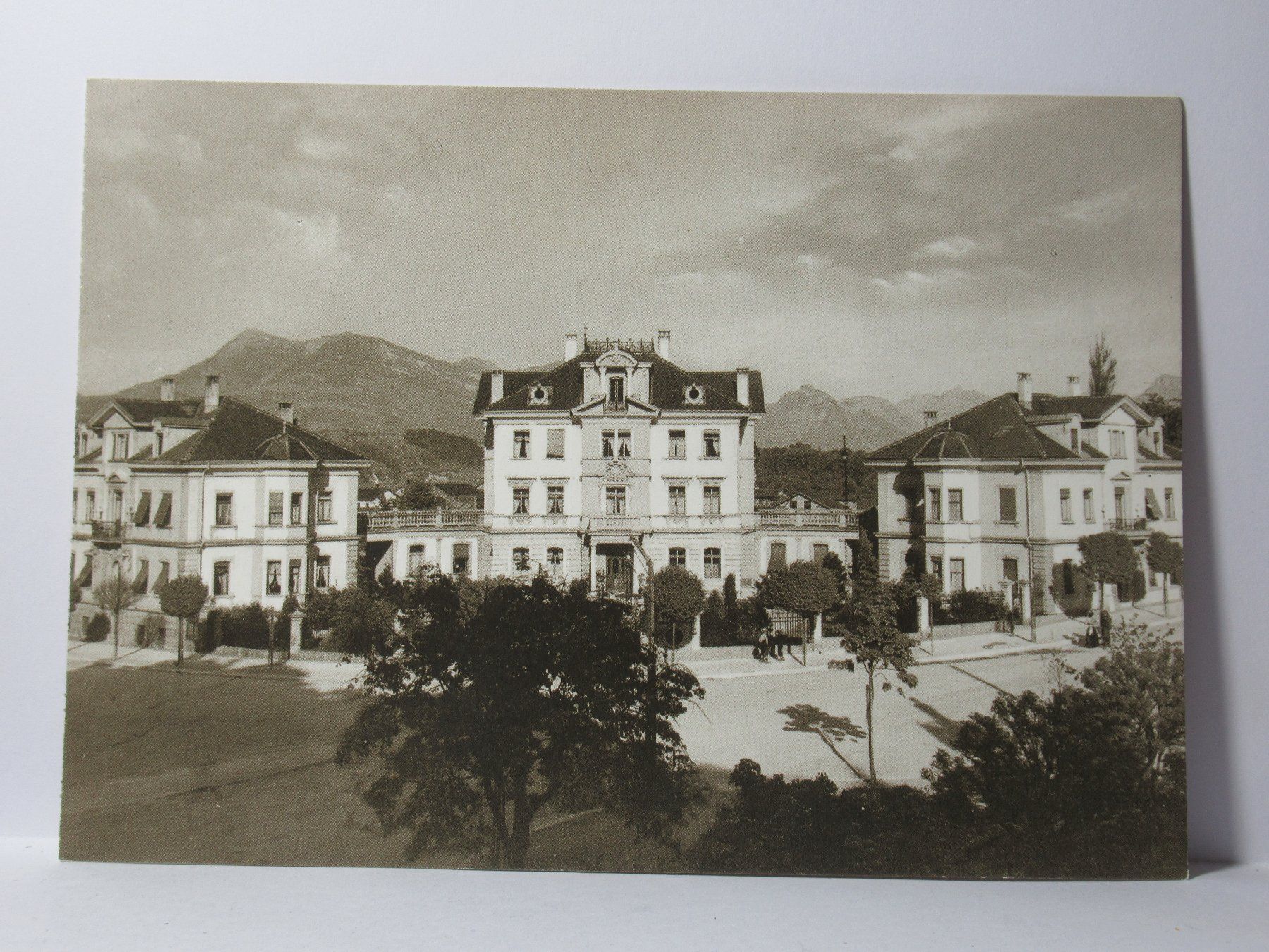 Ansichtskarten: Luzern , Villa Moos am Bundesplatz – Neu (gemäss Beschreibung) aus Grenchen von Bluemchen1900