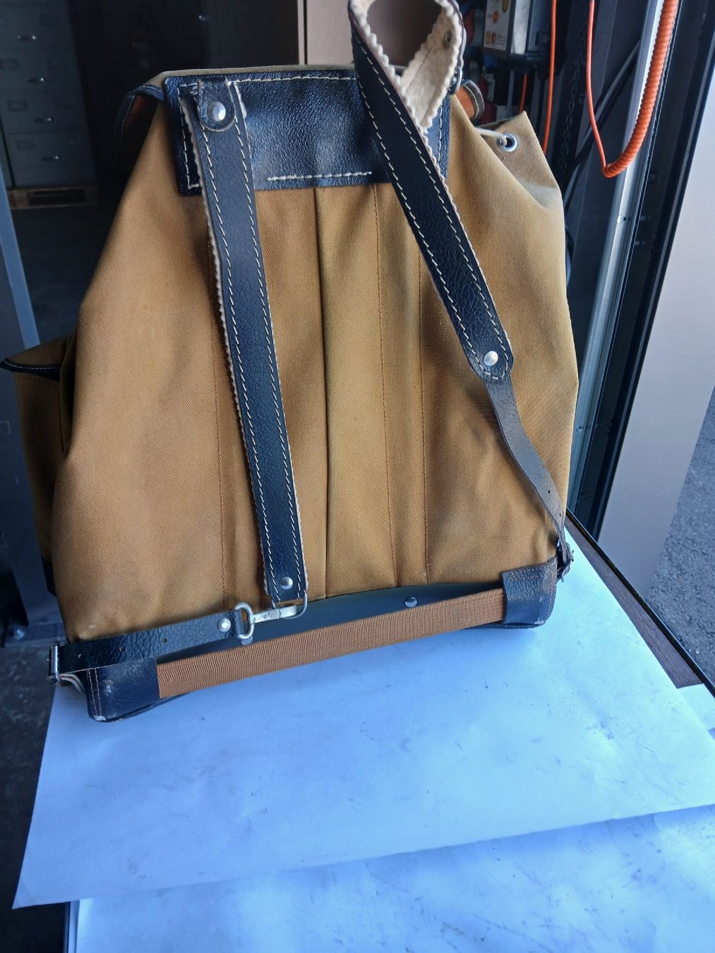 Rucksäcke: Rucksack Segeltuch Leder gebraucht. – Gebraucht aus Langenthal von Egro50 2