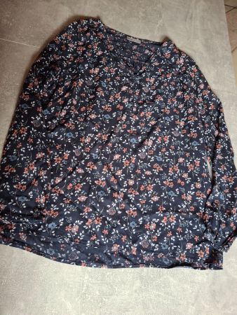 Tunique longues manches taille M marque C&A