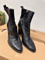 Schwarze Stiefel