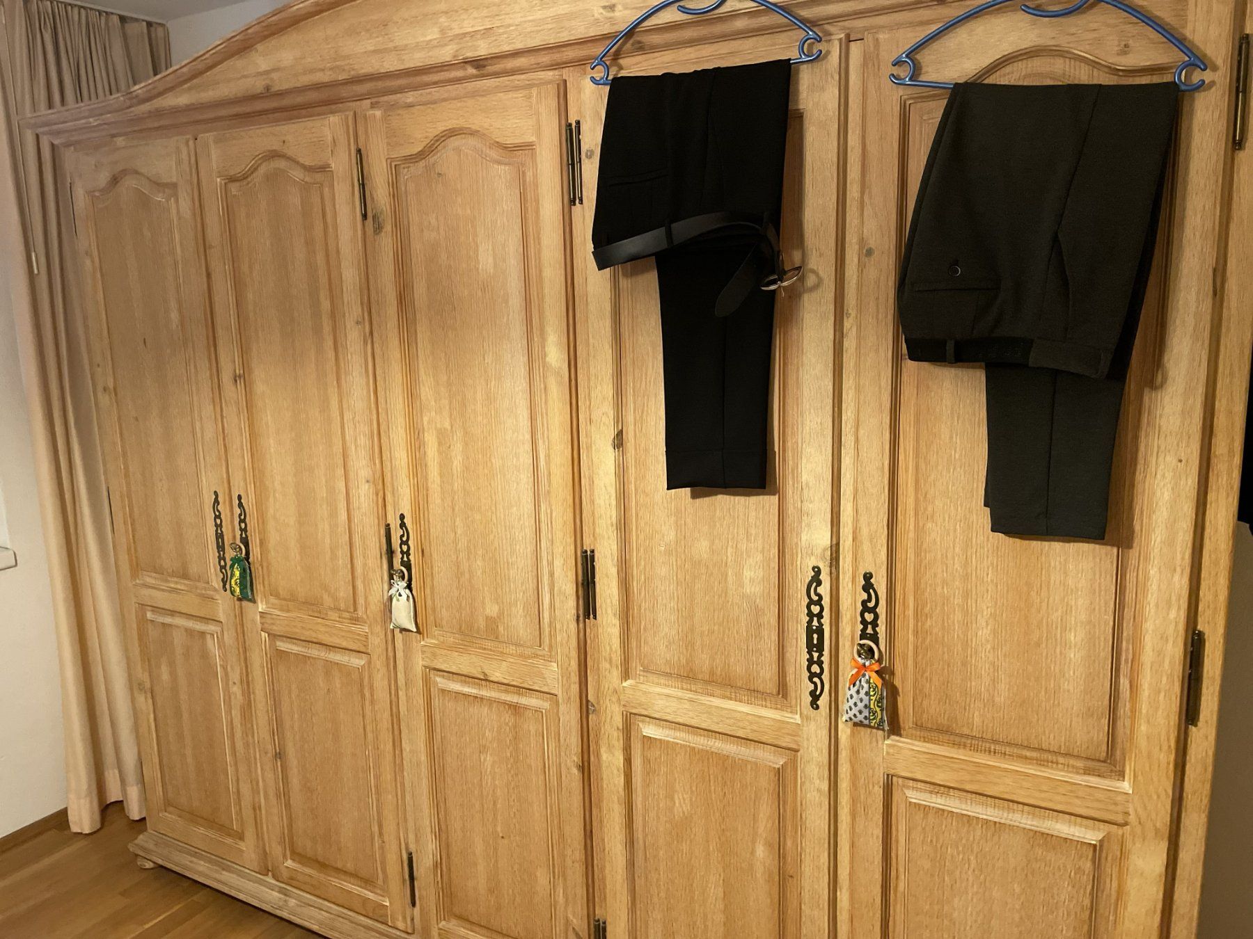 Letti: Altes Schlafzimmer Bett Set – Usato da Obernau venduto da baersein88 2