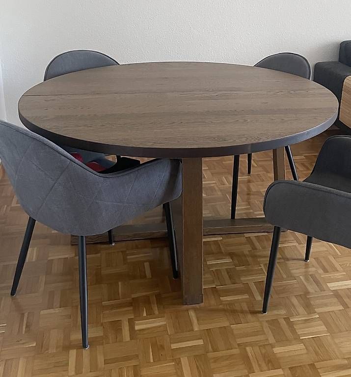 Tavoli: Esszimmergruppe / Stühle grau / Tisch rund – Usato da Zürich venduto da joddy
