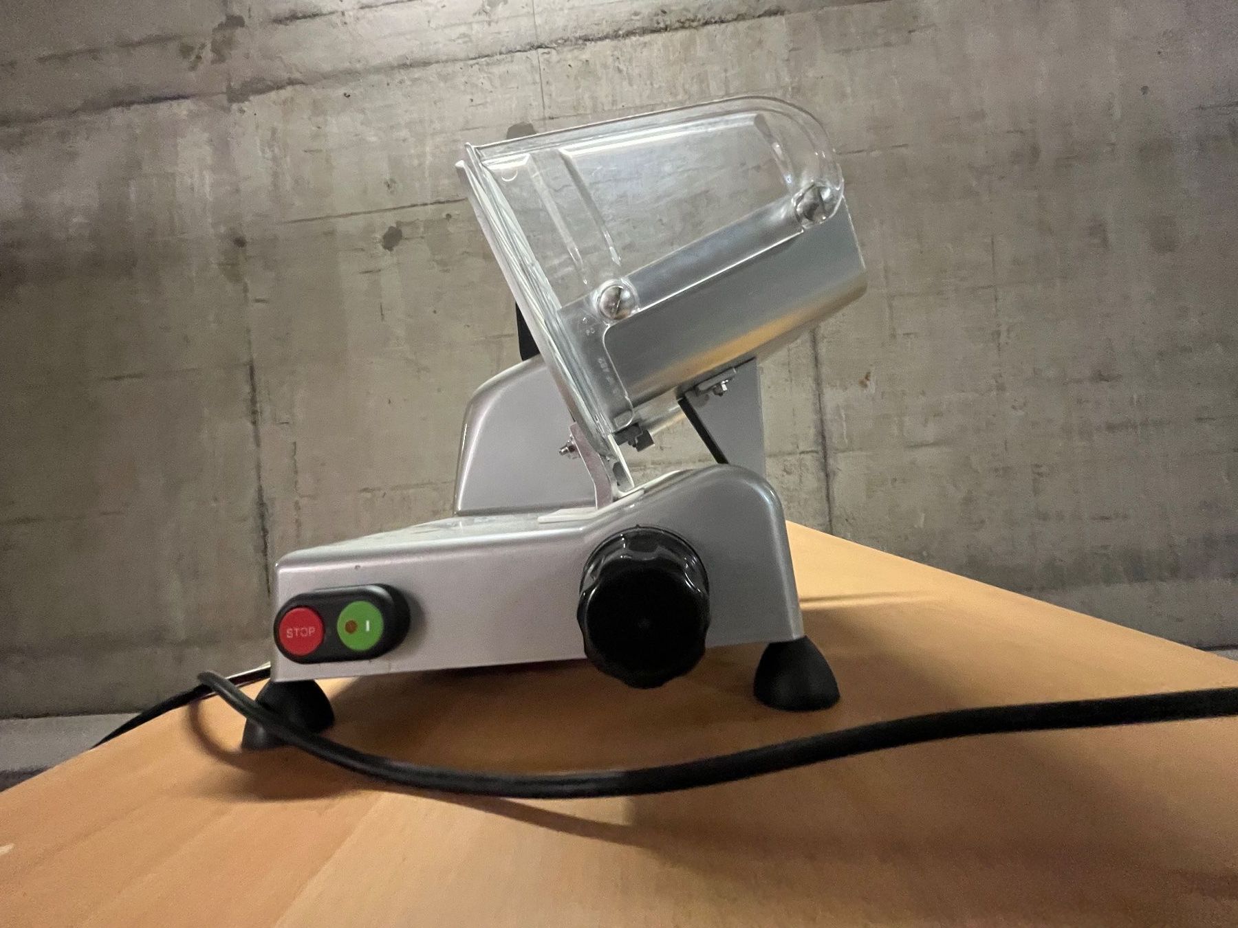 Elettrodomestici da cucina: Fleischschneider - Meat Slicer – Usato da Schwyz venduto da STANSFI 1