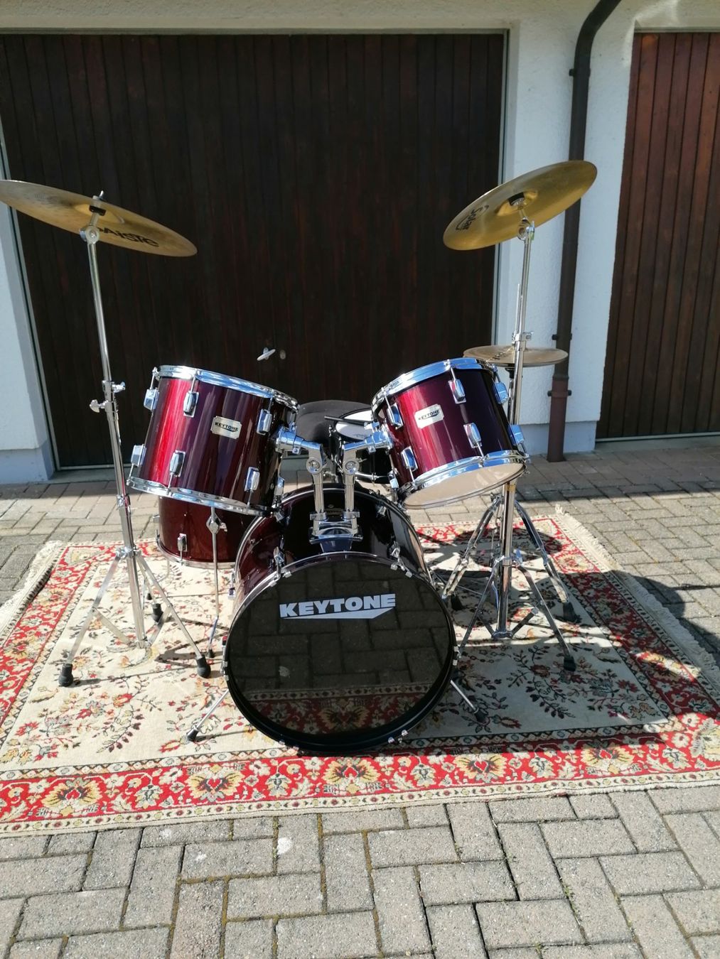 Strumenti musicali: Schlagzeug – Usato da Niederlenz venduto da Hymann