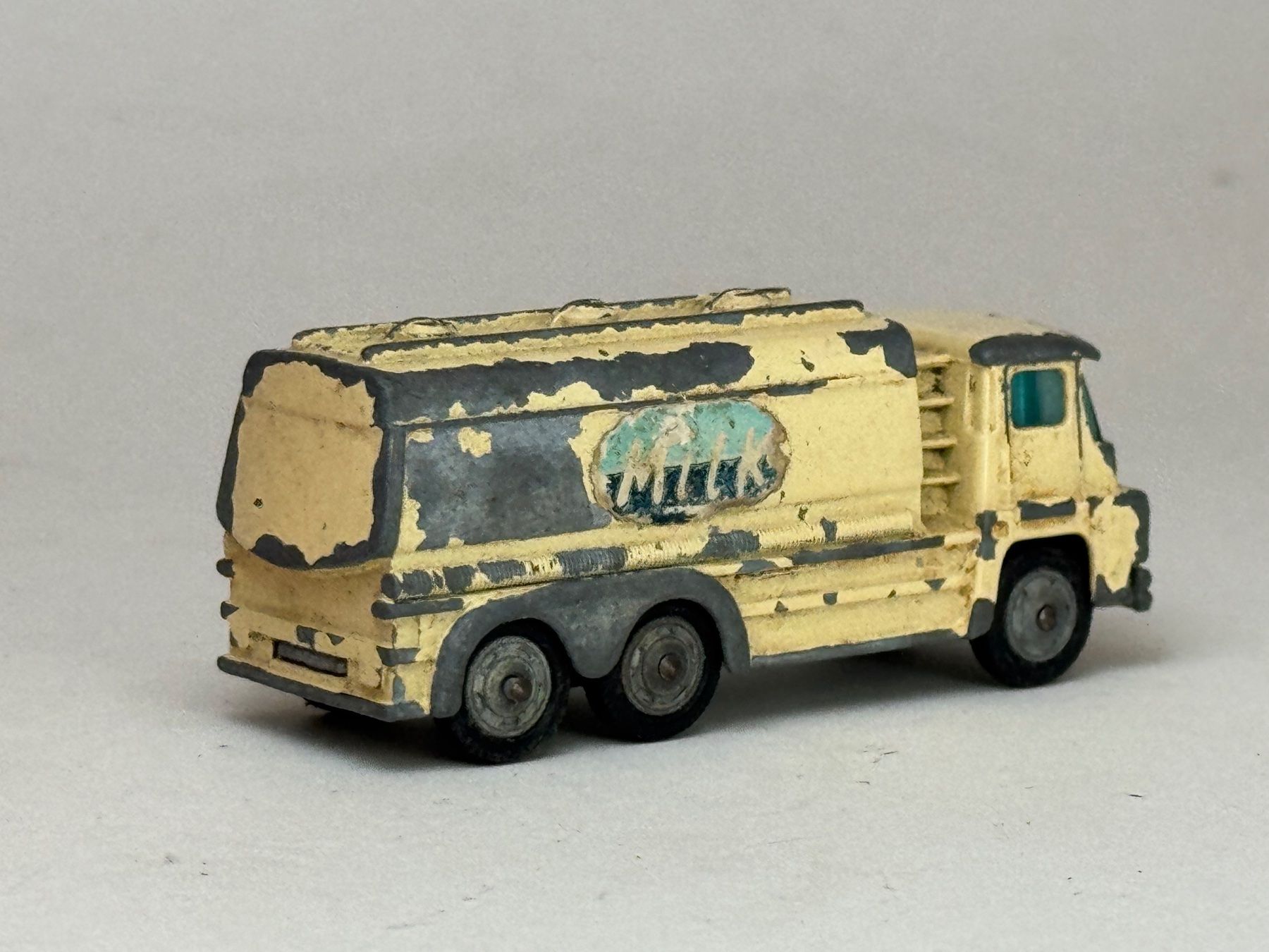 Voitures modèles: GB-  Huskey Tankwagen creme – D'occasion à Elm par Wikmtz 1