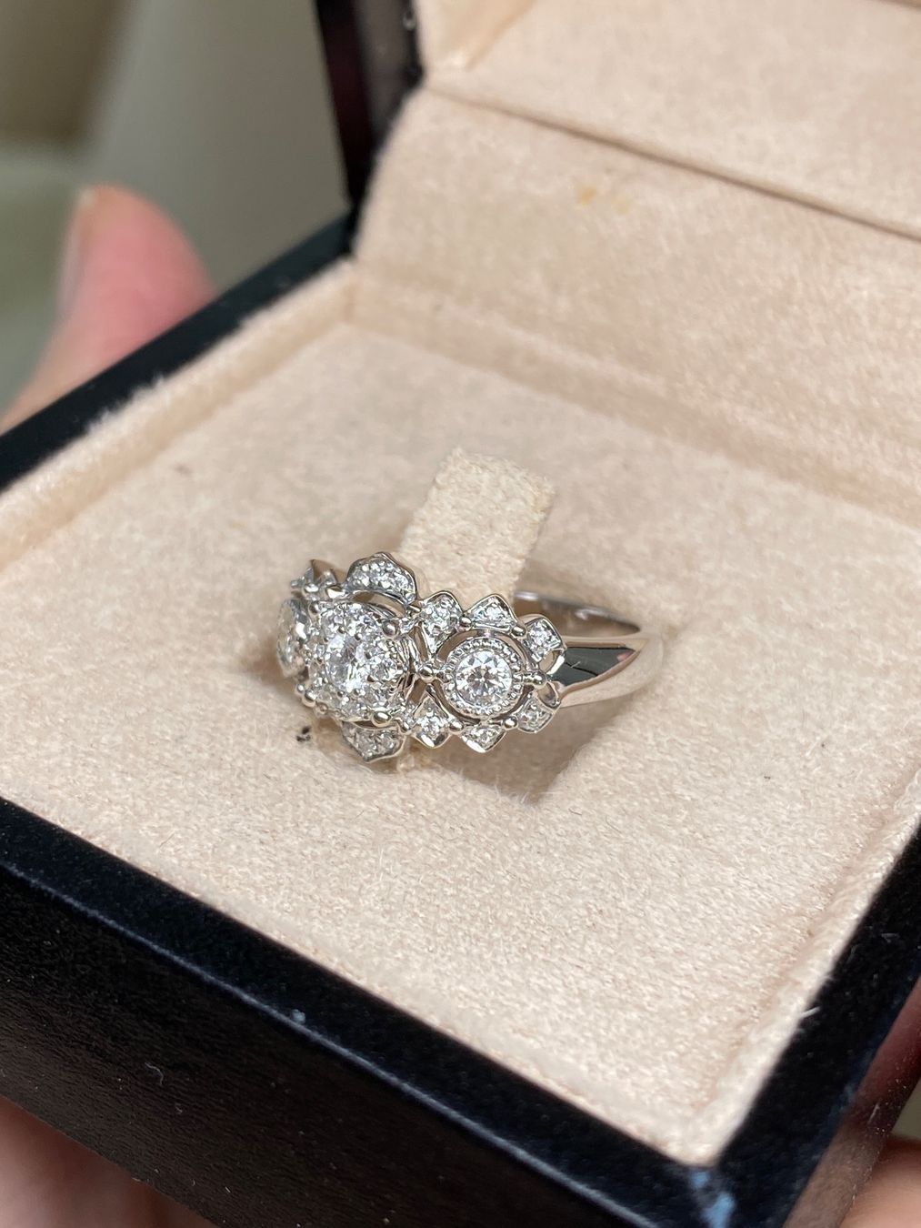 Anelli: Stillvoller Diamanten Ring – Nuovo e nell'imballaggio originale da Sarnen venduto da Yingsperlen1 1