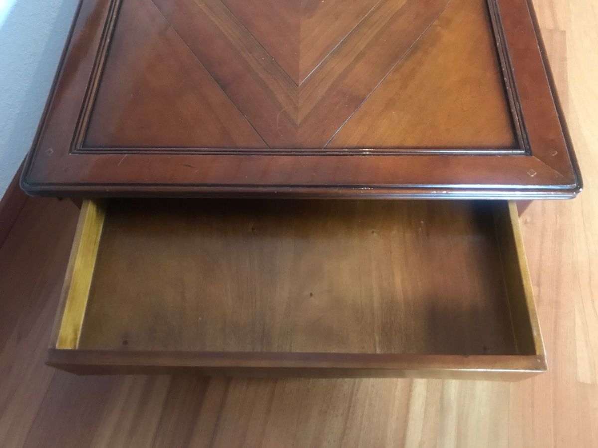 Articoli in legno: Table basse en bois massif d’acajou – Usato da Trélex venduto da Sonvic 3