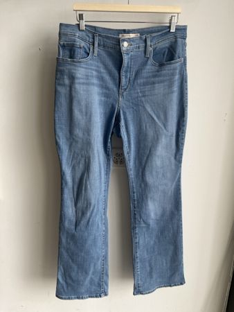 Levi’s Shaping Bootcut Jeans – Damen – Grösse 14W