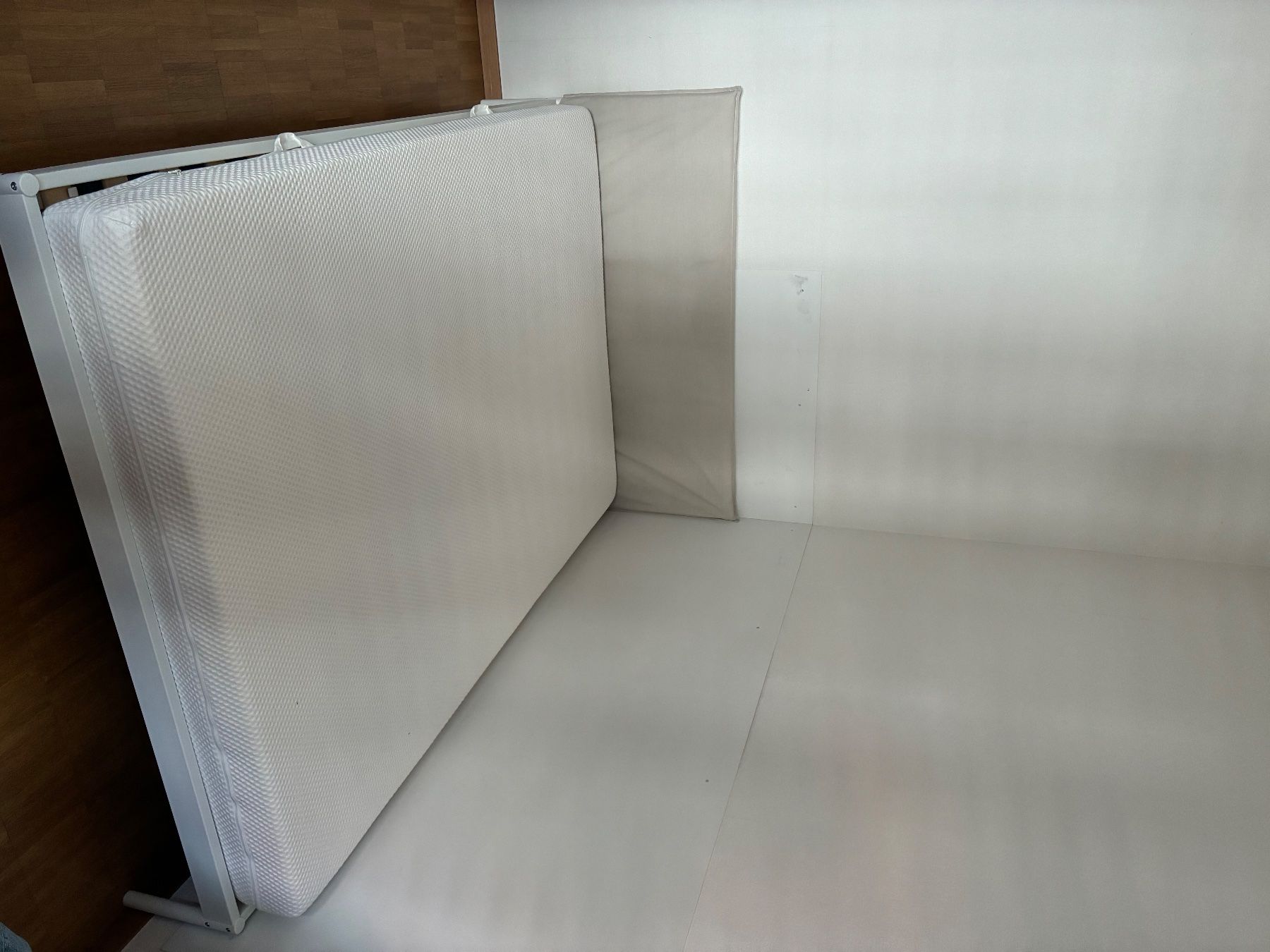 Ikea Letti: Lit + matelas 140 sur 200 – Usato da Carouge GE venduto da pau_pb5h 2