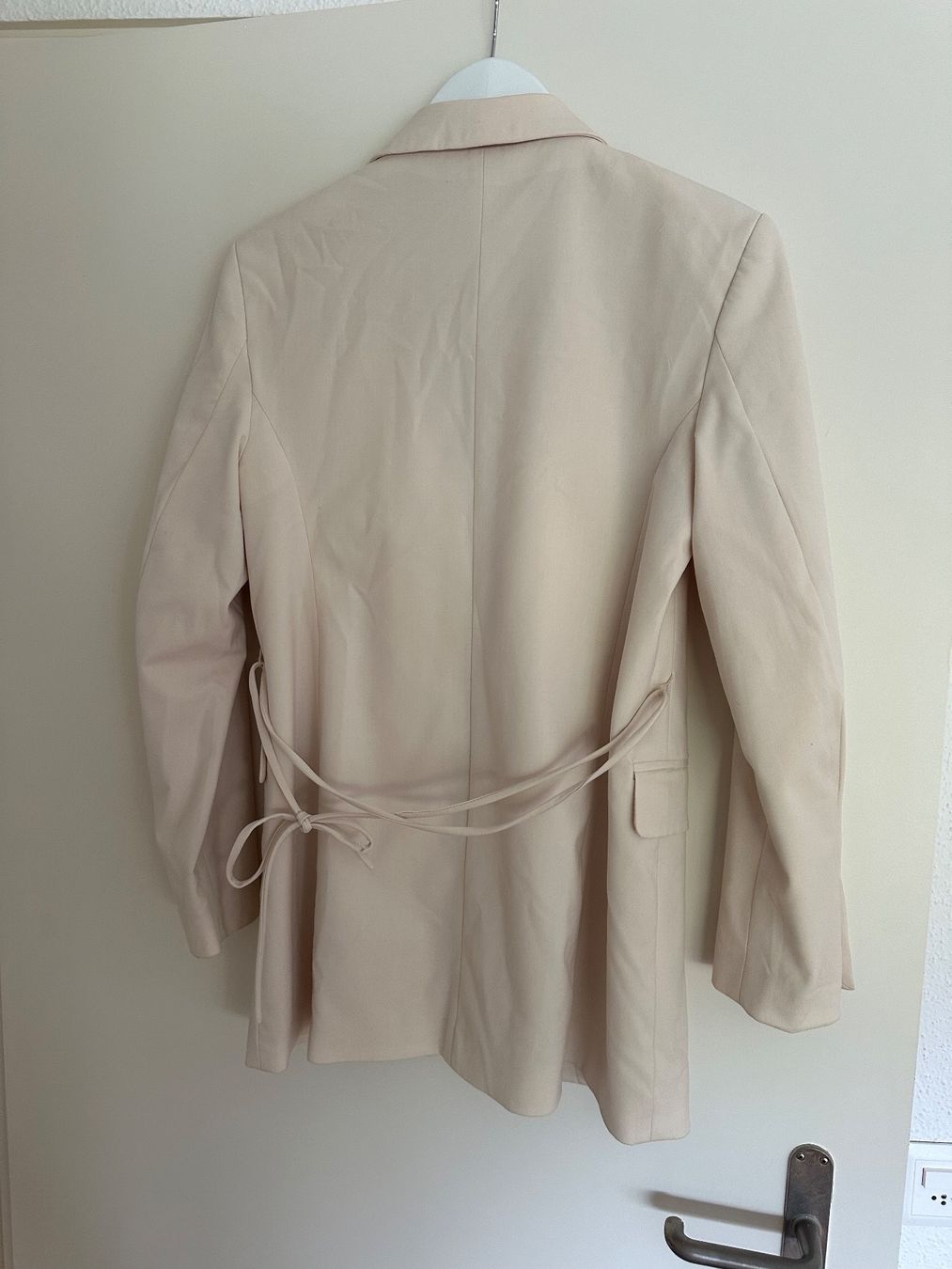 H&M Giacche: Frühlingsblazer Nude XS/34 H&M – Usato da Zug venduto da MC2CC 1