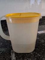 Tupperware Krug, gelber Deckel