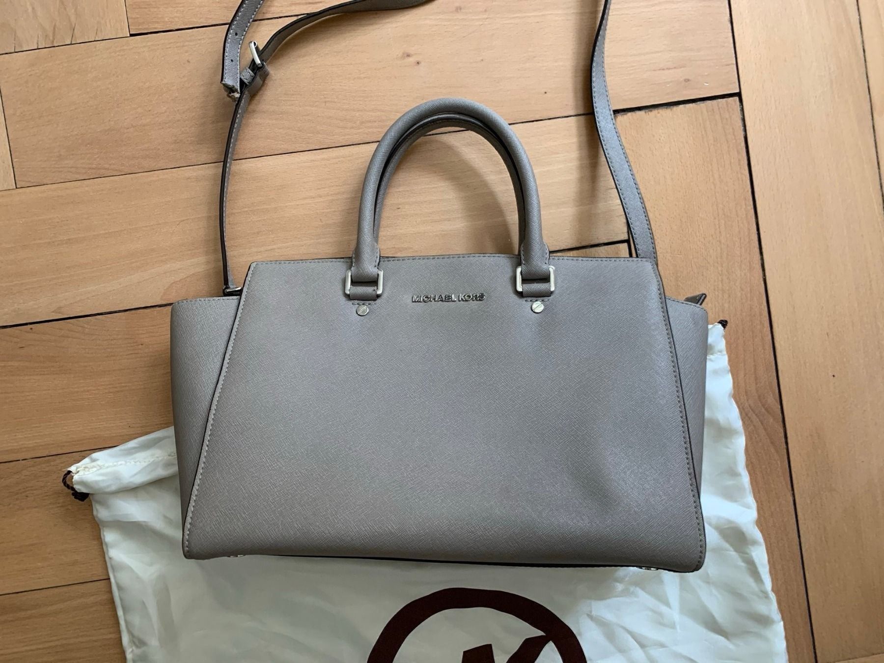 Michael Kors Borse da donna: MICHAEL KORS - Handtasche taupe-grau – Usato da Zürich venduto da Diazaio 1