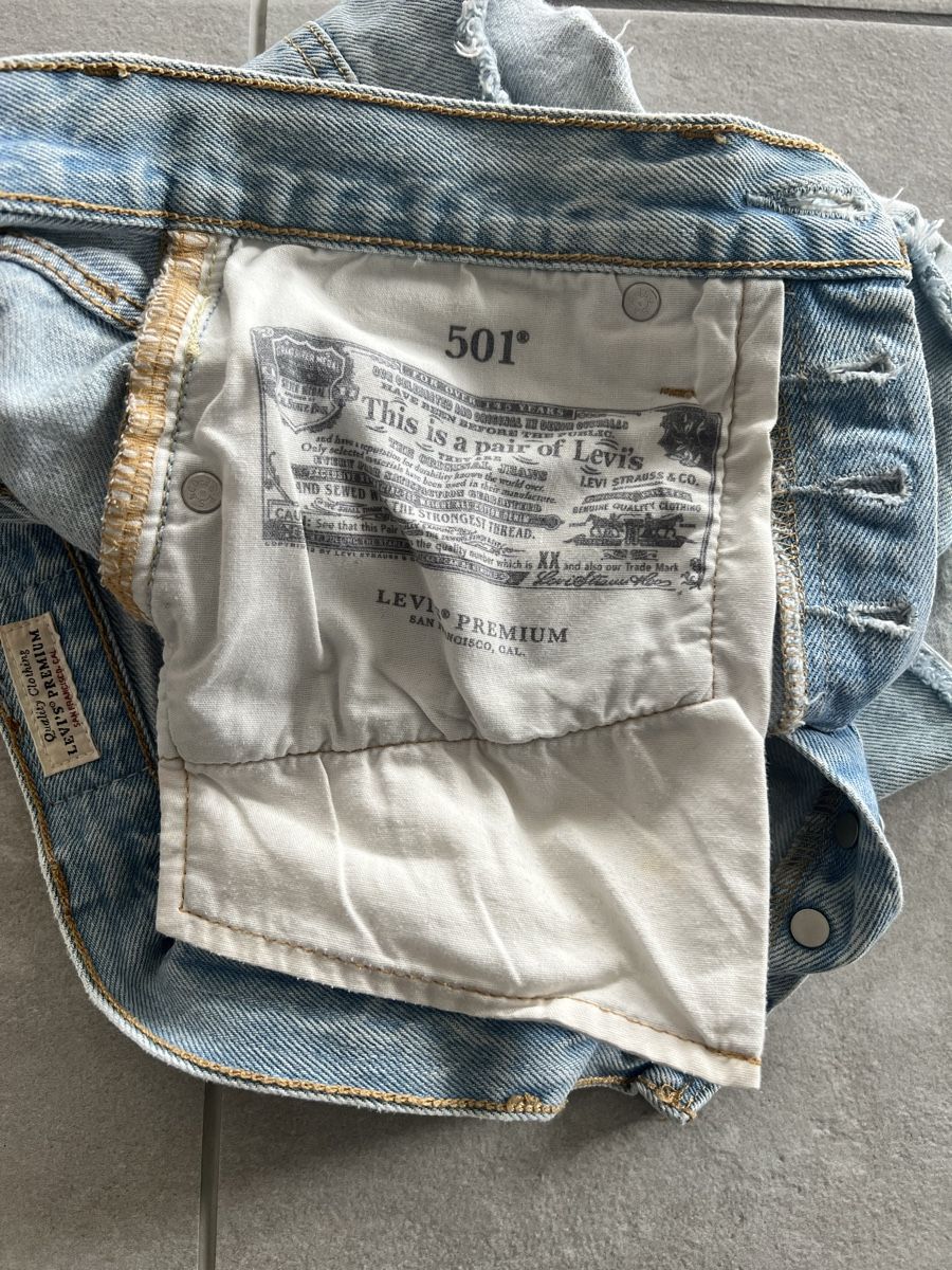Levi's Jeans: Levi’s 501 Shorts W24 – Neu (gemäss Beschreibung) aus Stäfa von bambinas 2