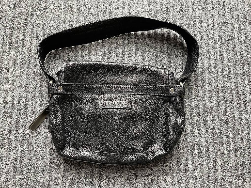 Borse da donna: Lederhandtasche von Mango - schwarz – Usato da Thörishaus venduto da ama_9dbt 1