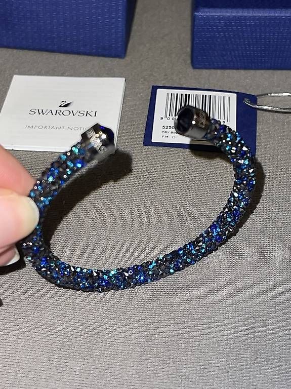 Armbänder & -reifen: Swarovski Armband Crystaldust – Gebraucht aus Wetzikon TG von annisegenreich 2