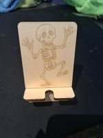 Handy Ständer gelasert