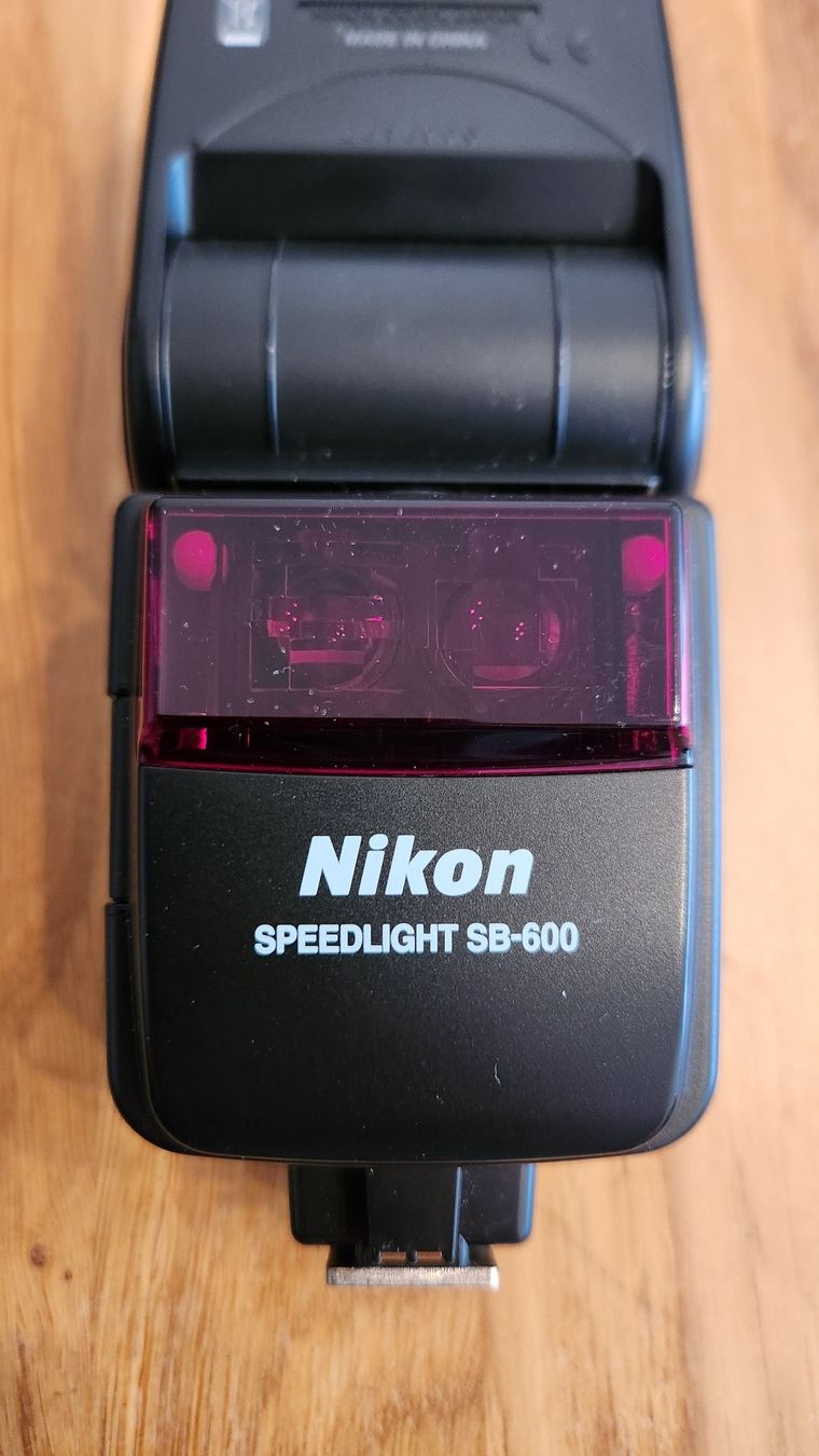 Nikon Blitze: Nikon Flash Speedlight SB-600 – Gebraucht aus Aigle von Mickael-b4 1