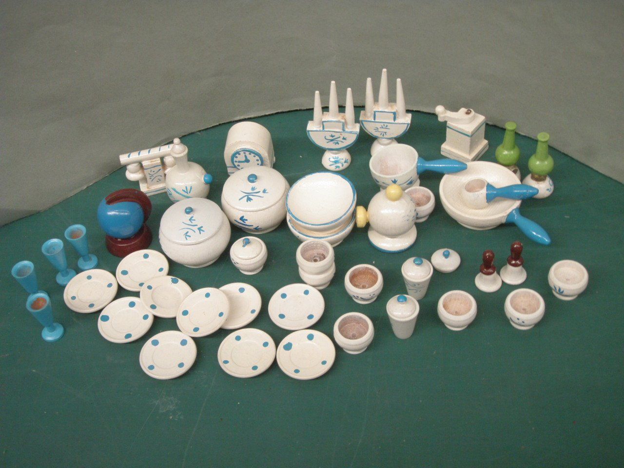 Case e mobili per bambole: Puppenhaus Inventar – Usato da Rohrbach venduto da chri2009