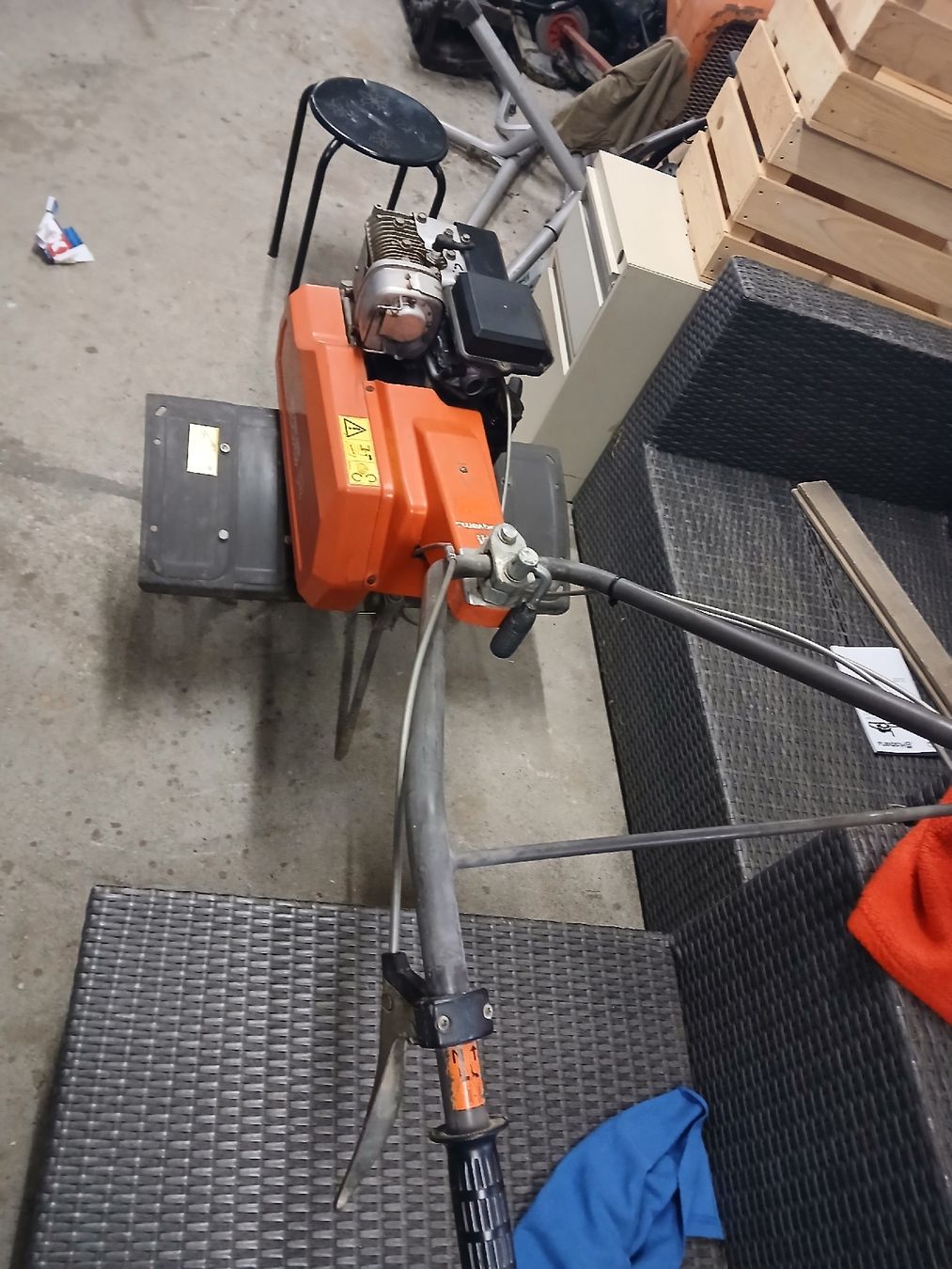 Tutte le macchine: Gartenhacke Husqvarna – Usato da Rüeggisberg venduto da rapidu 2