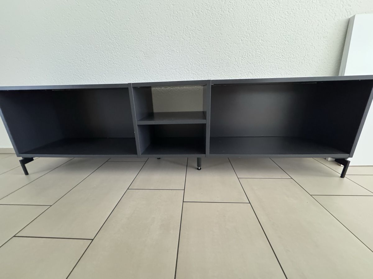 Scaffali: Sideboard kostenlos – Usato da Hergiswil NW venduto da Luzerner90 2