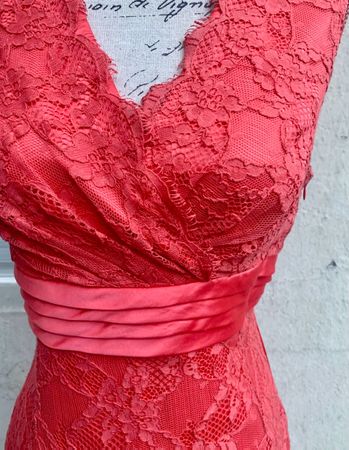 Superbe robe dentelles FLAVIO CASTELLANI 92%soie t.36