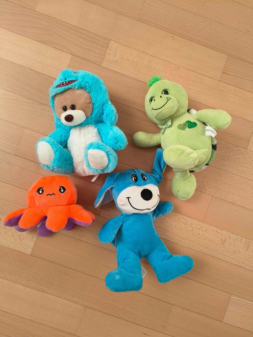 Jouets: 4 Plüschtiere – D'occasion à Zumikon par dwl_j987