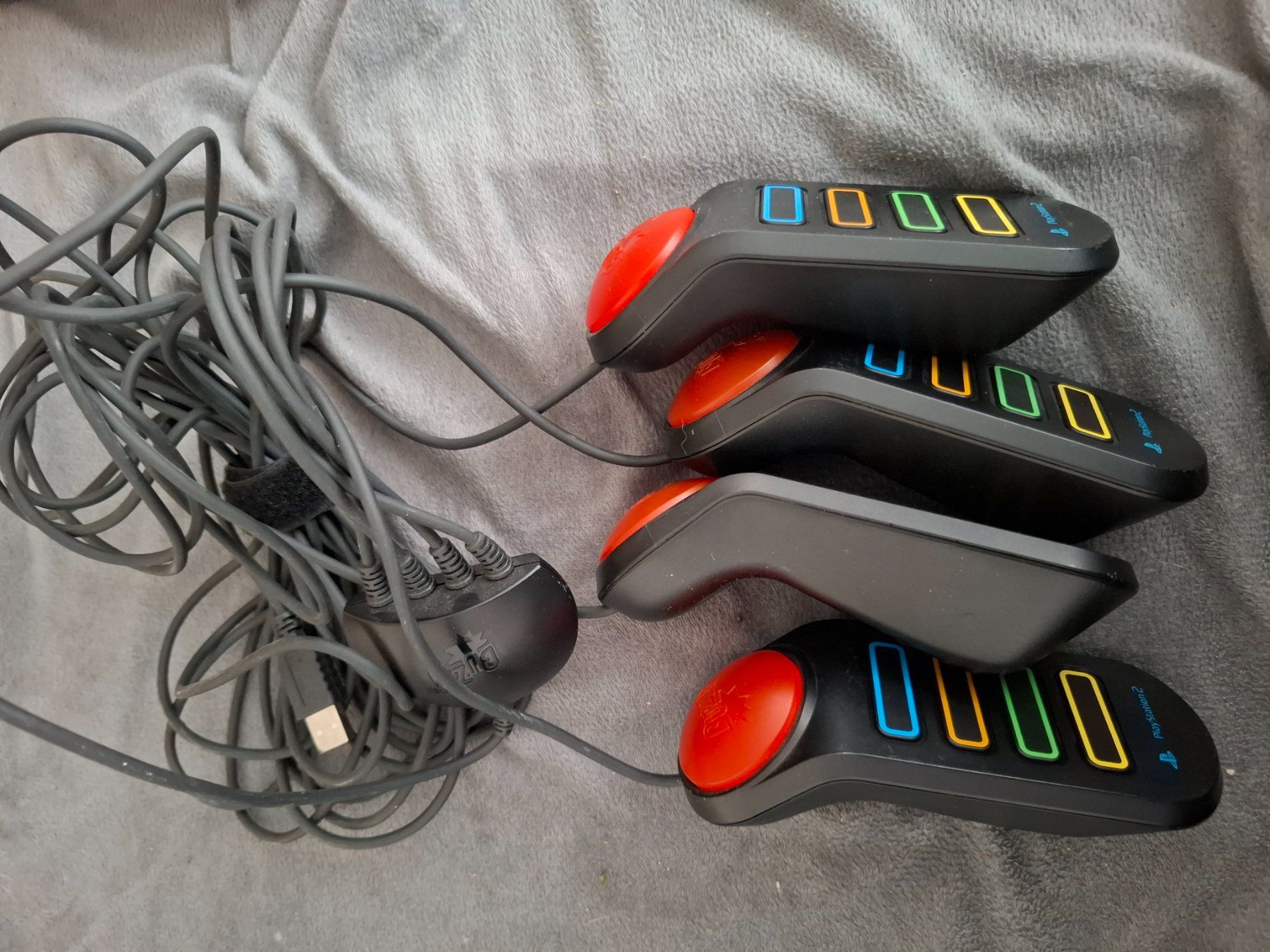 Spiele: PlayStation 2 Buzz Spiele – Gebraucht aus Oberwil-Lieli von Dino20030 2