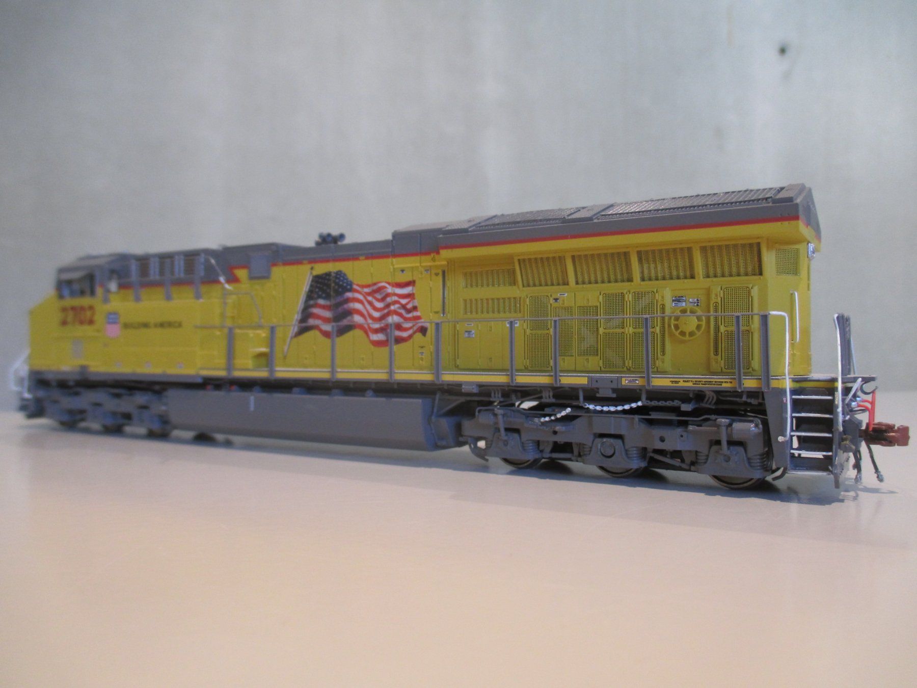 StarRecordsGmbH: ScaleTrains USA-Lok GE ET44AH GEVO UP #2702 (Neu und ...