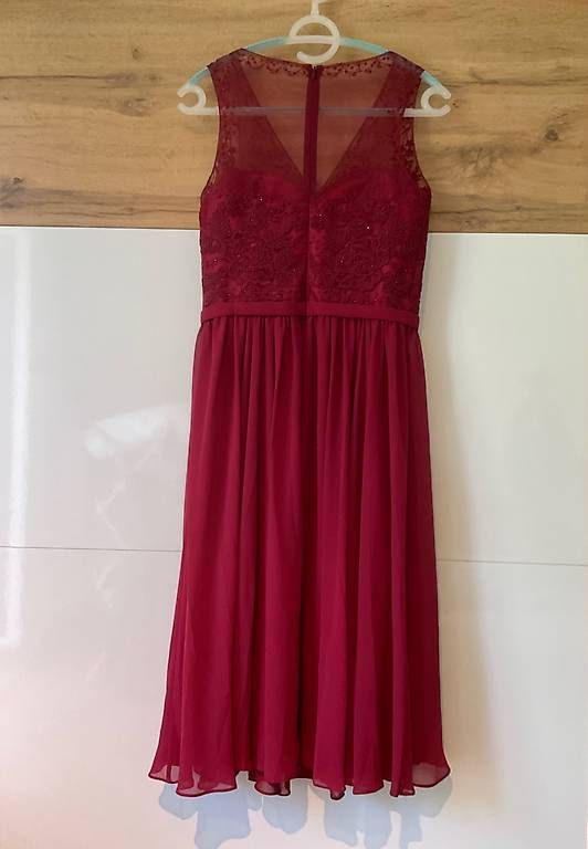 Robes: Weinrotes Kleid – Neuf avec emballage d'origine à Basel par cwe_zyg5 1