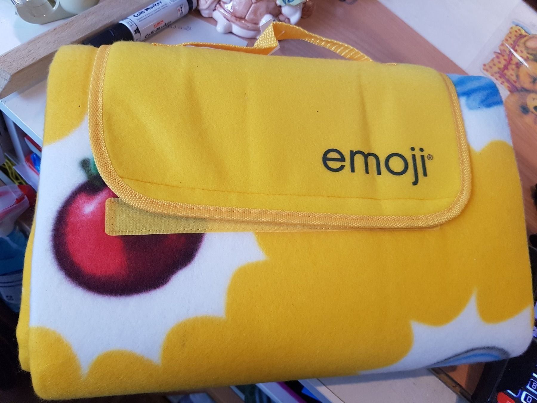 Coperte: Emoji Decke mit Traggriff B10 – Nuovo e nell'imballaggio originale da Schwarzenburg venduto da Flamingo07