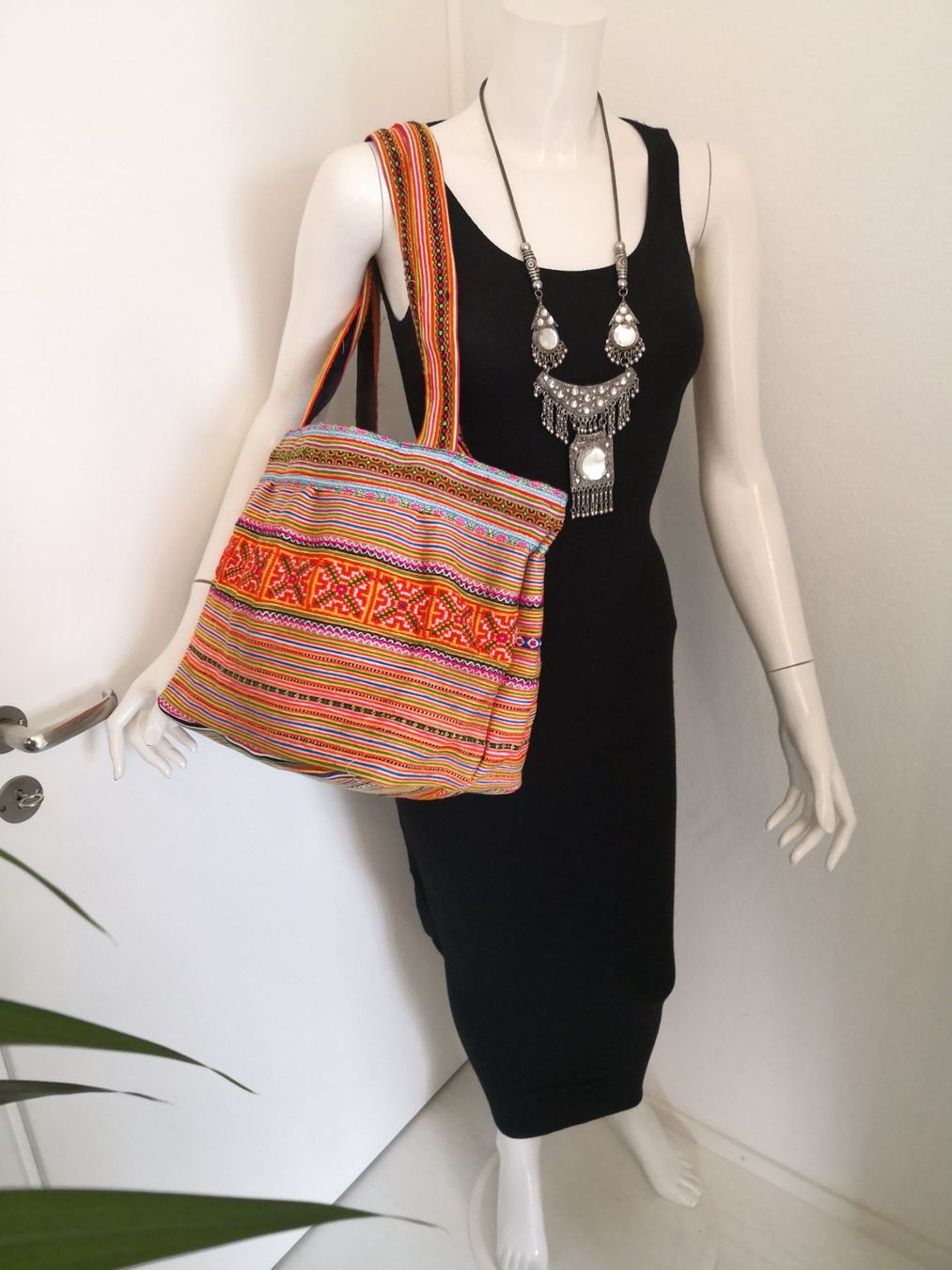 Taschen für Damen: 🤩BOHO-CHIC HANDGEMACHTE ETHNO PATCHWORK XXL TASCHE NEU – Neu (gemäss Beschreibung) aus Olten von Naja-Twins-Twins 1