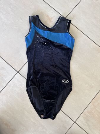 Z-Sport Turnanzug Samt Gr. 152  Schwarz/Blau Top Zustand!