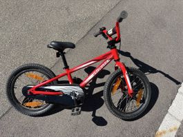 Kinderfahrrad Specialized Hotrock rot mit Stützrädern