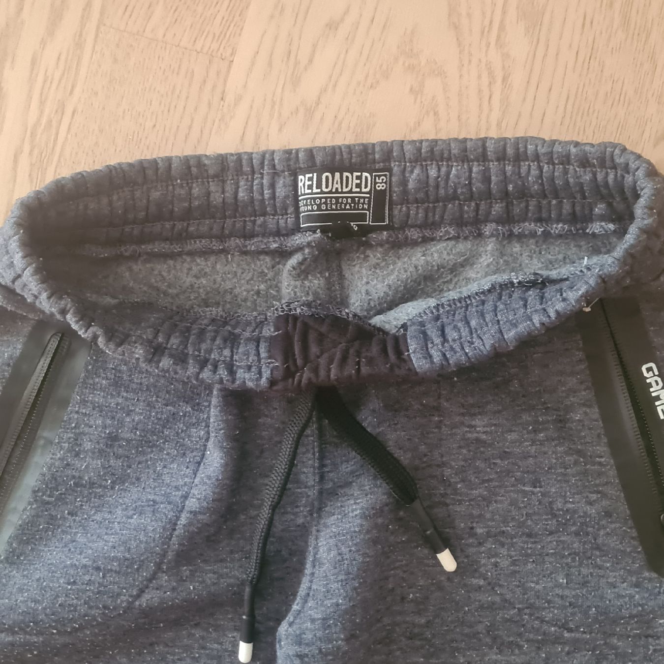 Pantalons: Trainer Hose Gr. 134/140 – D'occasion à Steinen par turbogeiss99 1