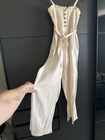 Sommerlicher Jumpsuit Crêpe, Gr. XS,Beige, neuwertig!