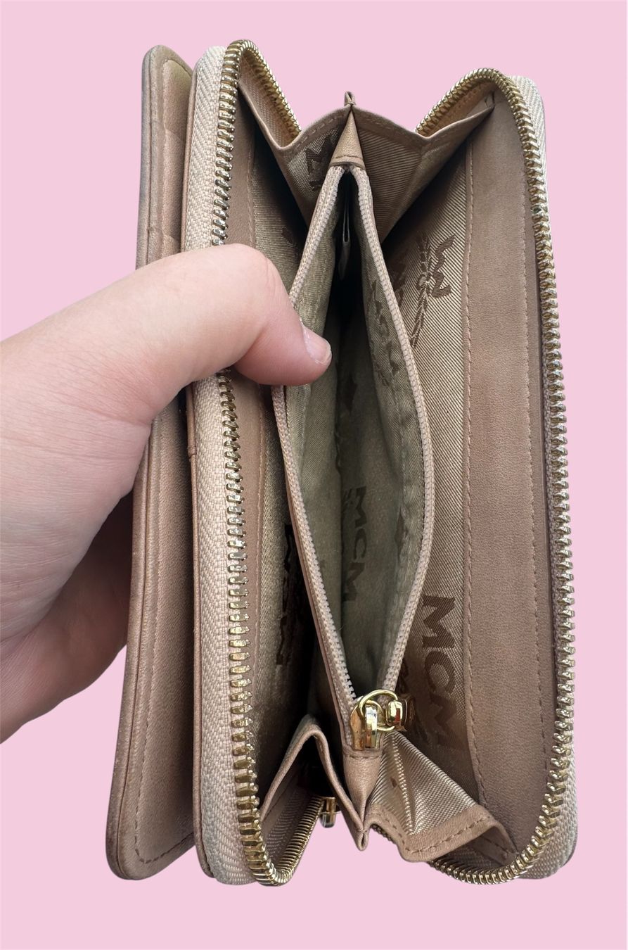 Mcm Portamonete: MCM Geldbörse Damen – Usato da Pfeffingen venduto da Mrs_Meltingpot22 7
