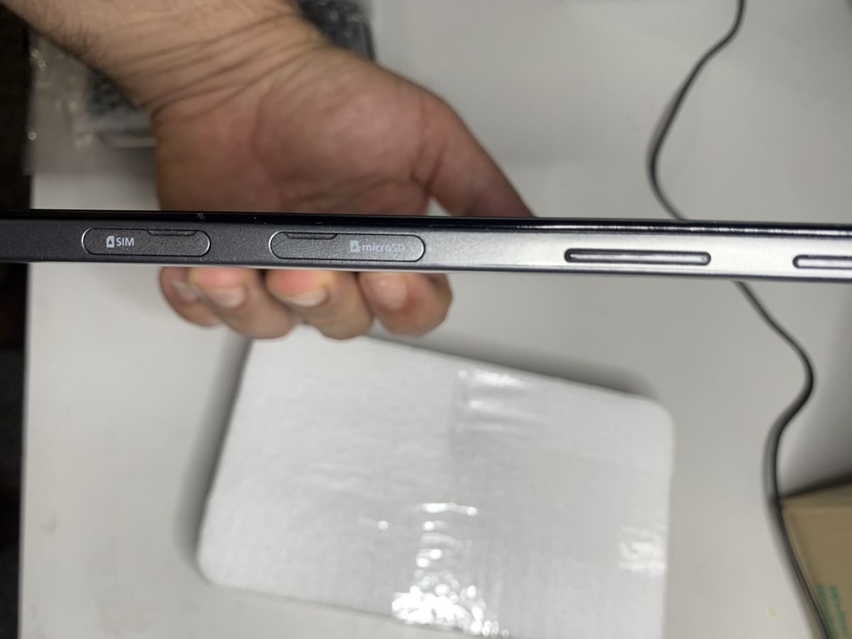 Samsung Tablet PC: Samsung Galaxy Tab Tablet with SIM and microSD Slot – Gebraucht aus Bern von Meriem00 2