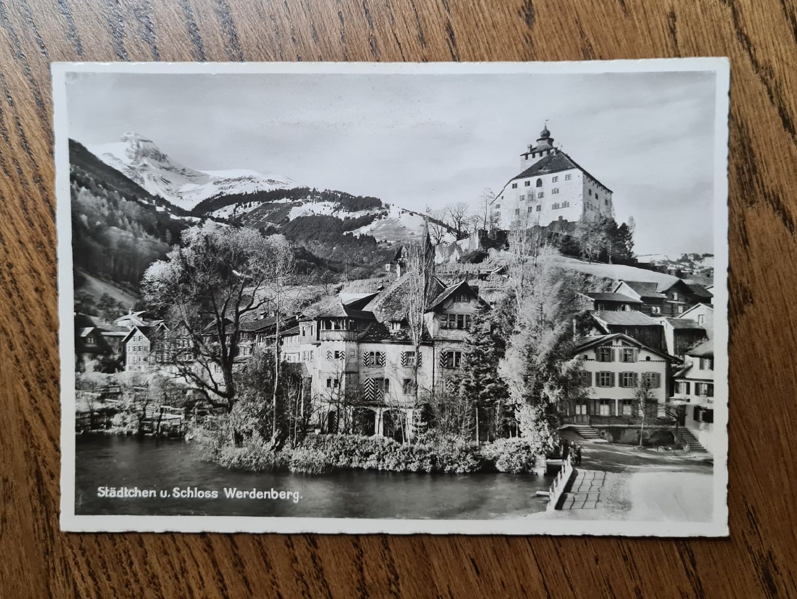 Cartoline postali: Städtchen und Schloss Werdenberg – Usato da Ebikon venduto da Donar50