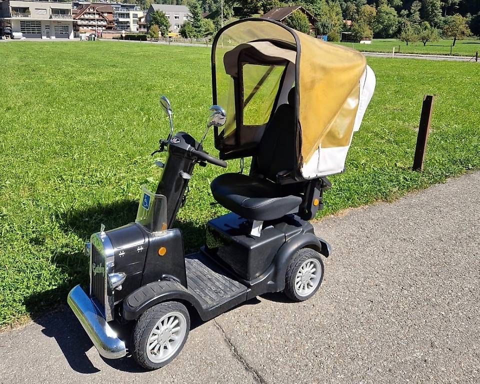 Voiturettes électriques: Elektromobil – Neuf avec emballage d'origine à Alpnach Dorf par razer05 1